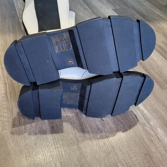 Nasty Gal White Platform Chunky Boots - Picture 7 of 8